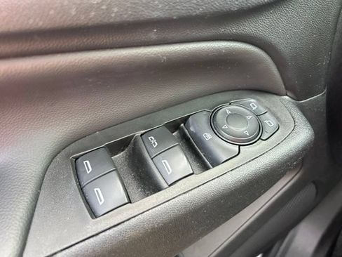 Used 2022 Chevrolet Equinox LT FWD image 15