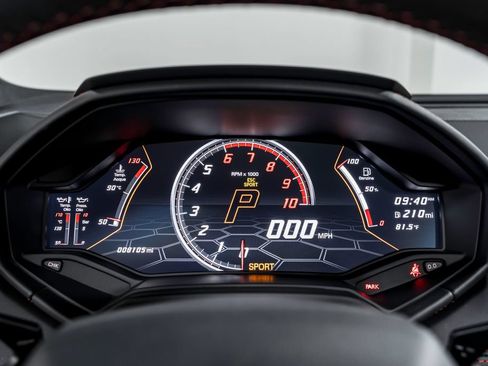 Used 2020 Lamborghini Huracan EVO AWD/4WD image 16