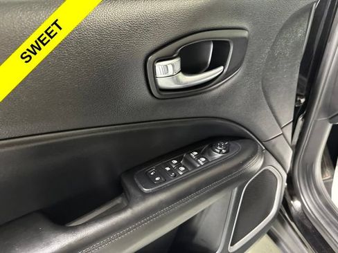 Used 2021 Jeep Compass Latitude AWD/4WD image 13