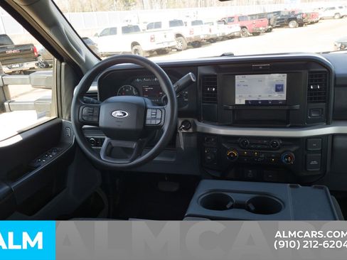 Used 2025 Ford F350 XLT image 21