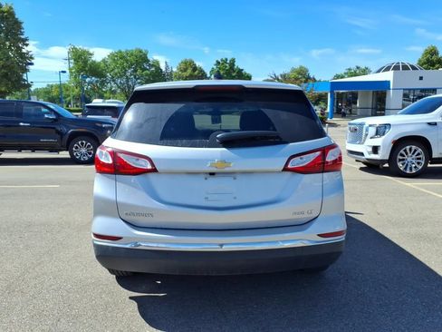 Used 2020 Chevrolet Equinox LT w/ Driver Convenience Package AWD/4WD image 6