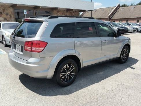 Used 2018 Dodge Journey SE w/ Blacktop Package FWD image 5