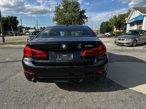 Used 2019 BMW 530i w/ Convenience Package image 5