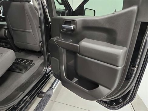 Used 2022 Chevrolet Silverado 1500 LT image 33