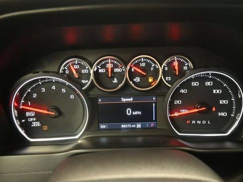 Used 2019 Chevrolet Silverado 1500 LT Trail Boss w/ Convenience Package AWD/4WD image 28