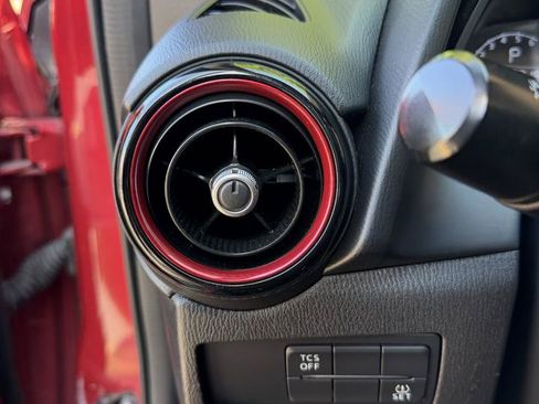 Used 2018 MAZDA CX-3 Touring FWD image 28