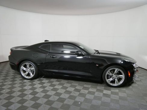 Used 2020 Chevrolet Camaro SS image 2