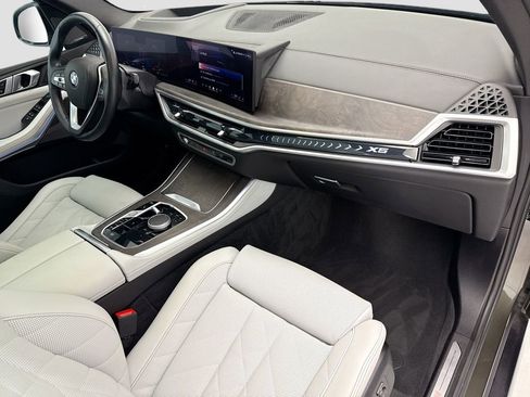 Certified 2024 BMW X5 xDrive40i w/ Premium Package AWD/4WD image 16