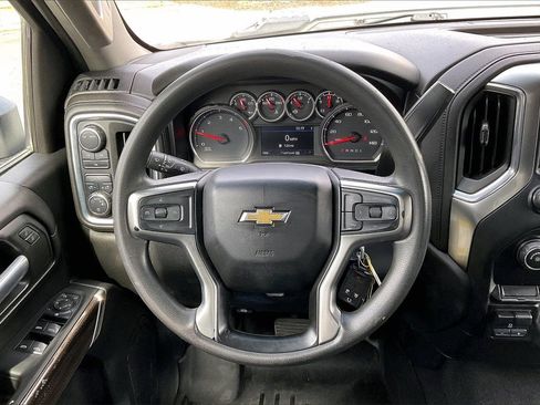 Used 2020 Chevrolet Silverado 2500 LT w/ Z71 Off-Road Package image 10