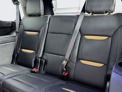 Used 2022 GMC Yukon AT4 AWD/4WD image 13