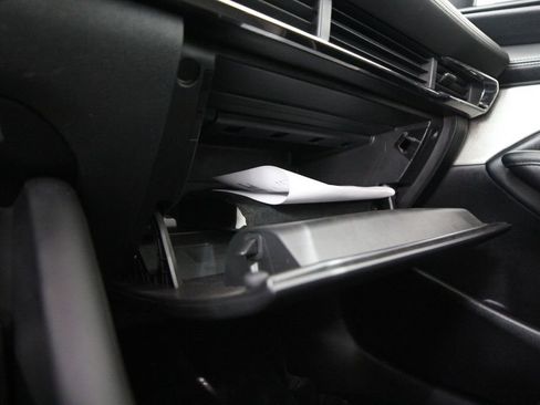 Used 2019 MAZDA MAZDA3 Sedan w/ Preferred Package FWD image 52