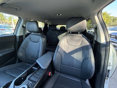 Certified 2024 Kia EV6 Wind w/ Wind Technology Package image 3