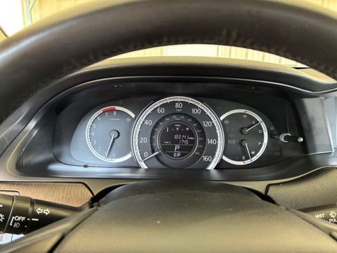 Used 2015 Honda Accord EX-L image 18