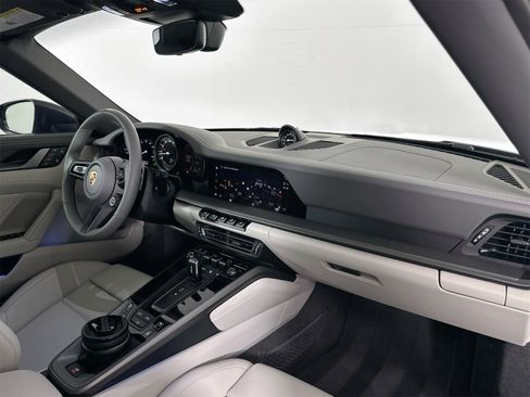 Certified 2024 Porsche 911 Carrera 4S image 32