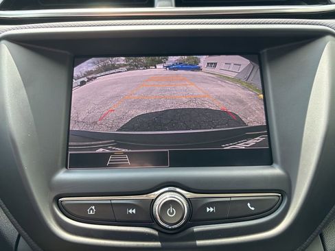 Used 2022 Chevrolet TrailBlazer LT w/ Driver Confidence Package image 24