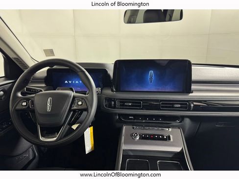 New 2026 Lincoln Aviator AWD image 23