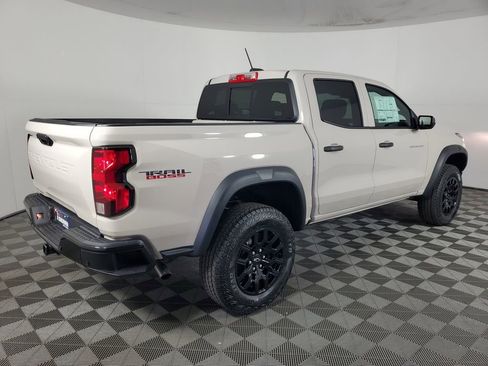 New 2026 Chevrolet Colorado Trail Boss AWD/4WD image 4
