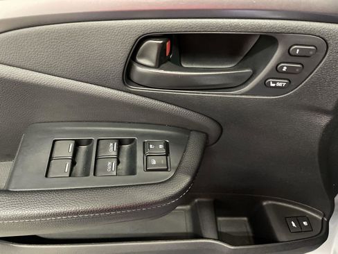 Used 2023 Honda Passport EX-L image 13