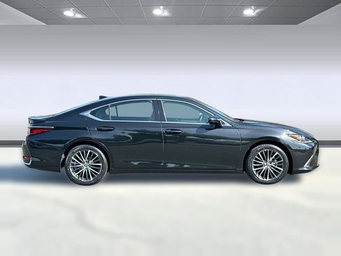 Used 2025 Lexus ES 300h w/ Premium Package FWD image 8