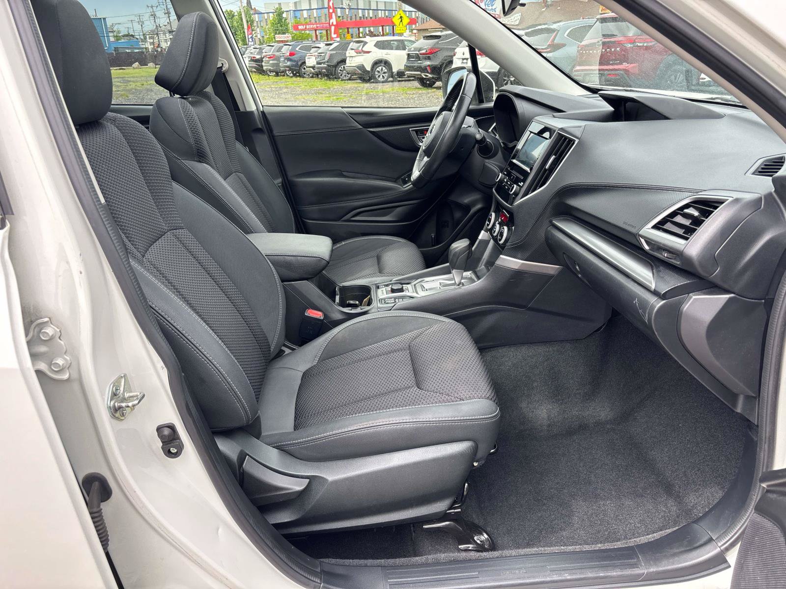 Used 2022 Subaru Forester Premium AWD/4WD image 16
