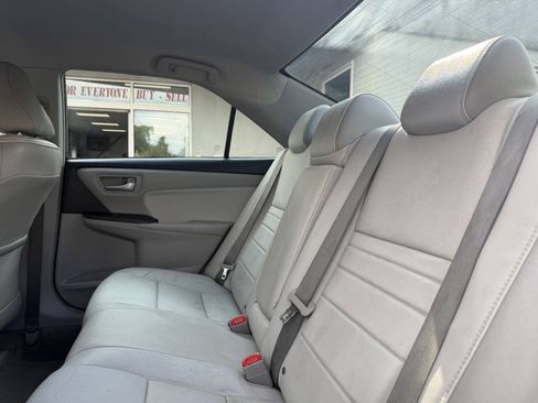 Used 2017 Toyota Camry XLE w/ Convenience Package FWD image 21