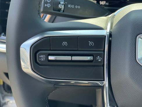 New 2026 GMC Canyon Elevation w/ Convenience Package RWD image 11