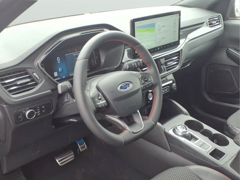 Used 2024 Ford Escape ST-Line w/ Tech Pack #1 AWD/4WD image 7