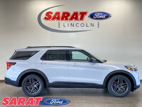 New 2026 Ford Explorer ST w/ Sun And Sound Package AWD/4WD image 8