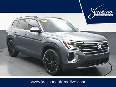 Used 2025 Volkswagen Atlas SE
