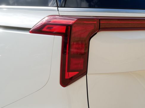 Certified 2026 Kia Carnival FWD image 17