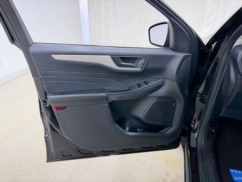 Used 2022 Ford Escape SE w/ Convenience Package image 17