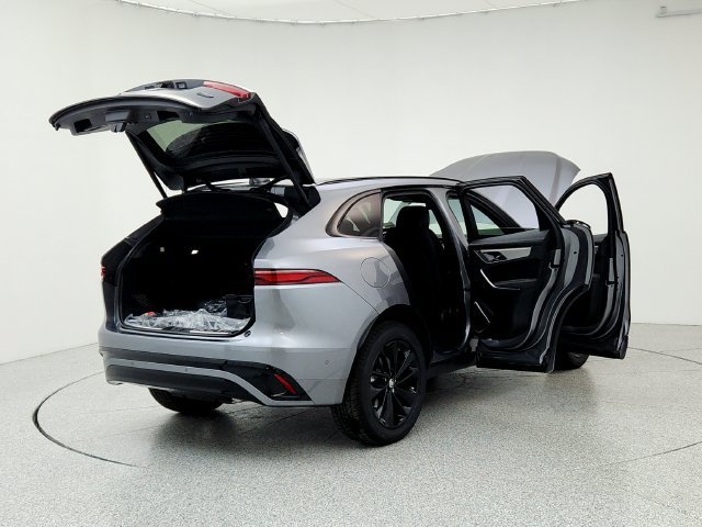 Certified 2026 Jaguar F-PACE R-Dynamic S AWD/4WD image 11