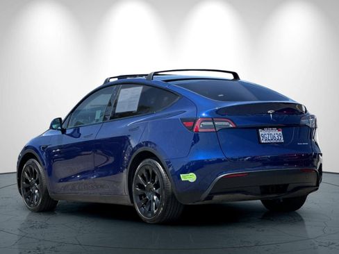 Used 2023 Tesla Model Y Long Range AWD/4WD image 6