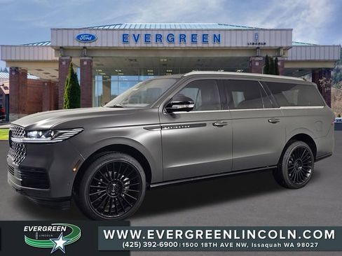 New 2025 Lincoln Navigator L Black Label image 1