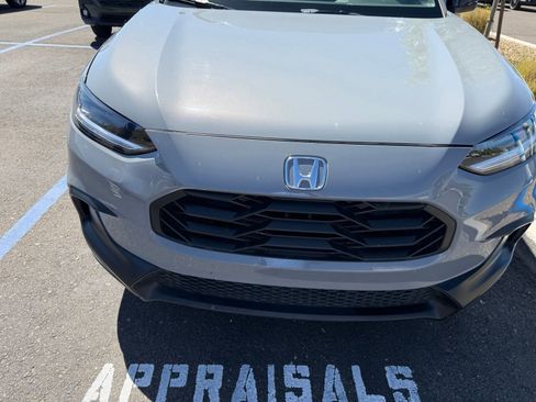 Used 2023 Honda HR-V Sport image 16