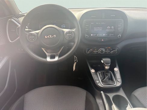 Used 2024 Kia Soul LX w/ Option Group 015 FWD image 10