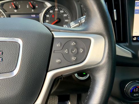 Used 2020 GMC Terrain SLE w/ Driver Convenience Package FWD image 25