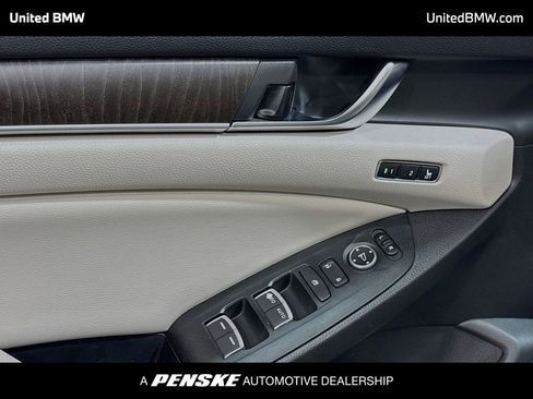 Used 2018 Honda Accord EX-L image 3