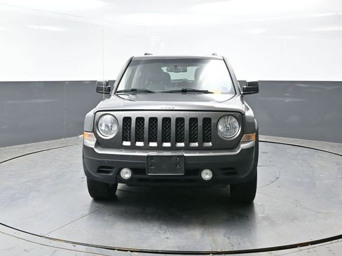 Used 2015 Jeep Patriot High Altitude image 11