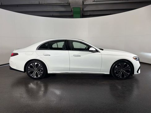 Used 2025 Mercedes-Benz E 350 Sedan image 2
