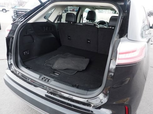 Used 2024 Ford Edge SEL w/ Convenience Package image 17