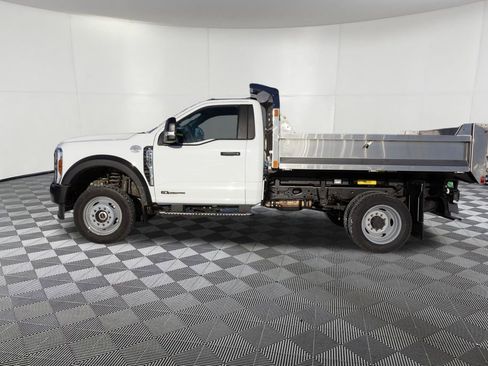 New 2024 Ford F550 4x4 Regular Cab Super Duty image 8