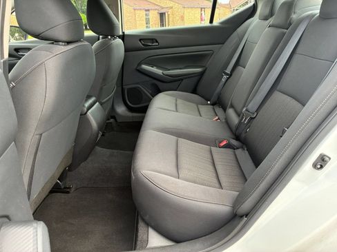 Used 2025 Nissan Altima 2.5 SV FWD image 21