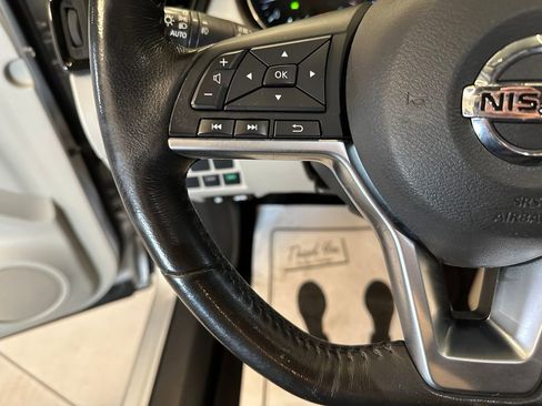 Used 2020 Nissan Rogue Sport SL w/ Premium Package FWD image 11