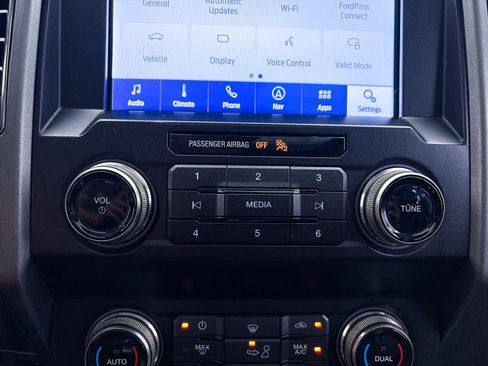Used 2019 Ford F150 Raptor w/ Equipment Group 802A Luxury AWD/4WD image 30