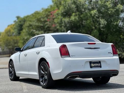 Used 2021 Chrysler 300 S RWD image 7