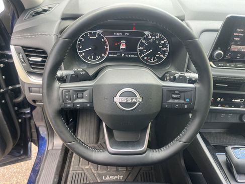 Used 2025 Nissan Rogue SV w/ SV Premium Package AWD/4WD image 62