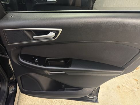 Used 2016 Ford Edge SEL image 23