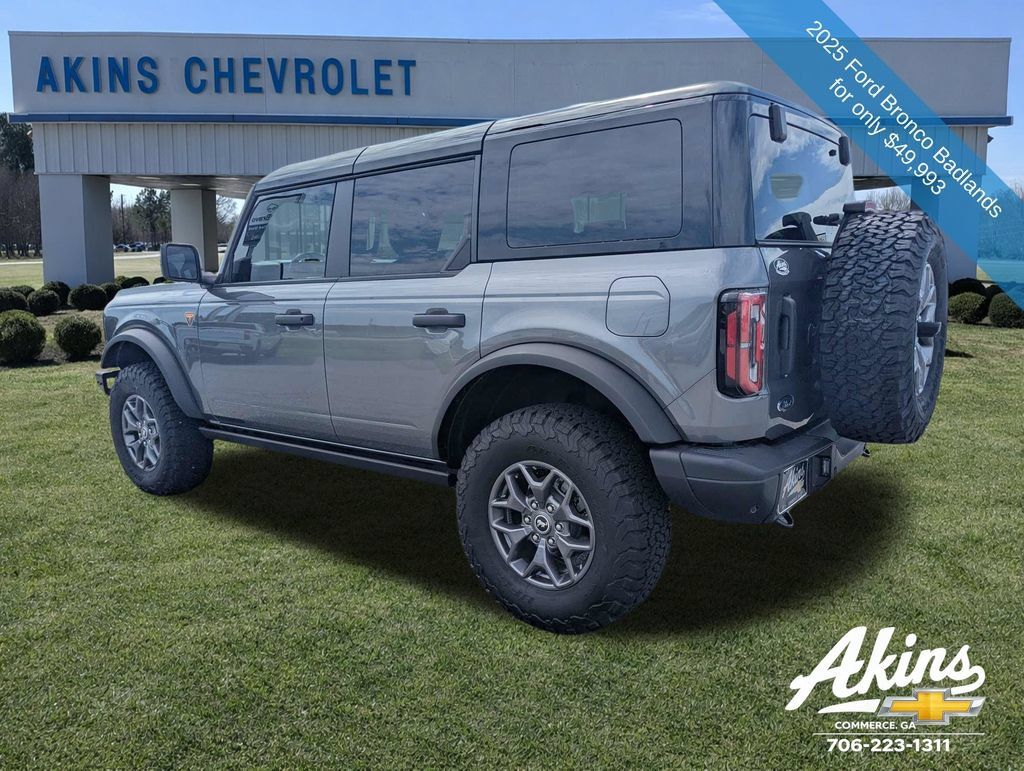Used 2025 Ford Bronco Badlands AWD/4WD image 8