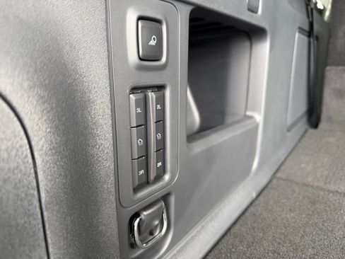 New 2025 Ford Expedition Max Platinum w/ Driver's Package image 37